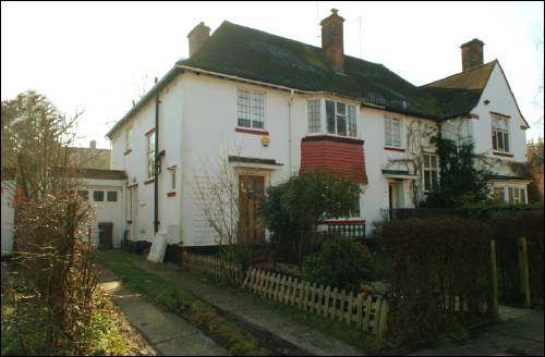 11 Sutcliffe Close